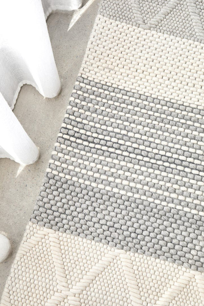Studio 324 Silver Wool Hatch Textured RugSTUD - 324 - SIL - 225X155Rugtastic