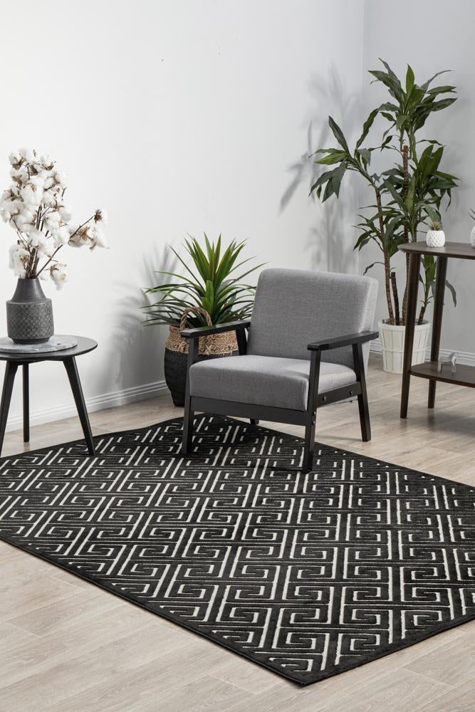 York Alice Black RugYRK - ALIC - GLD - 230X160Rugtastic